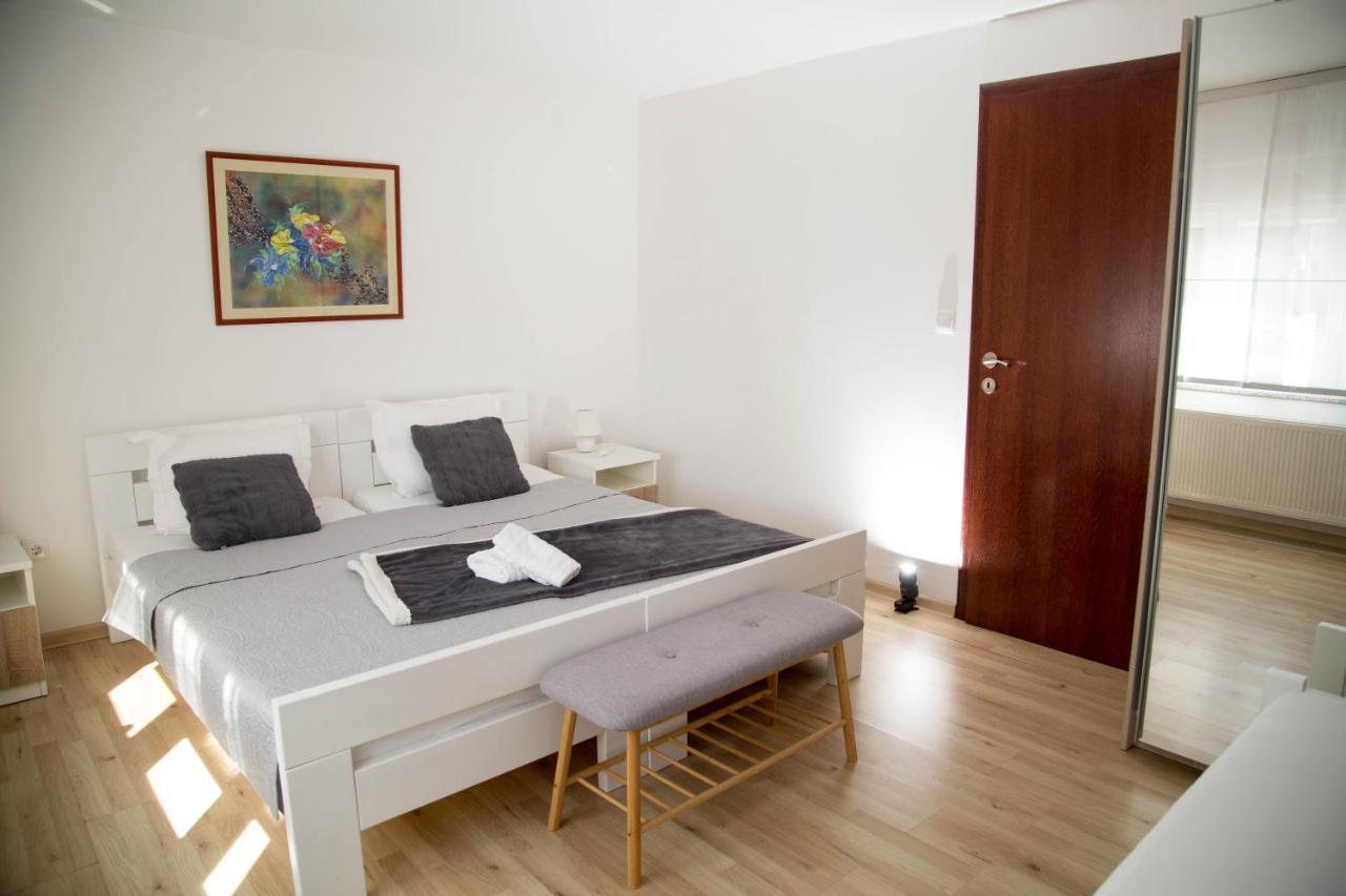 Apartmani Baotic Zupanja Luaran gambar