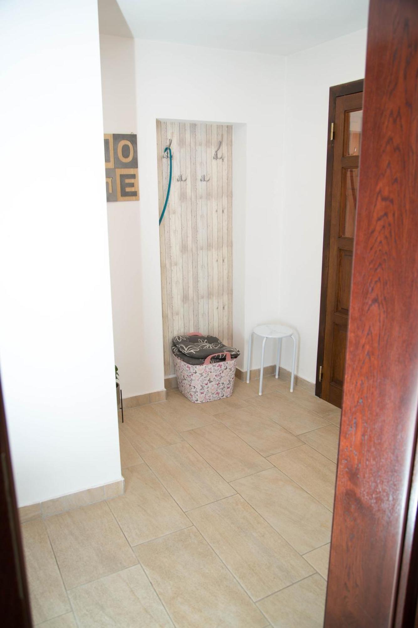 Apartmani Baotic Zupanja Bilik gambar