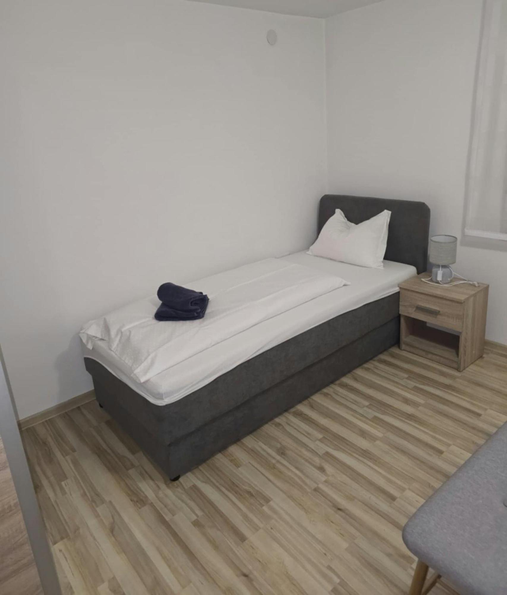 Apartmani Baotic Zupanja Luaran gambar