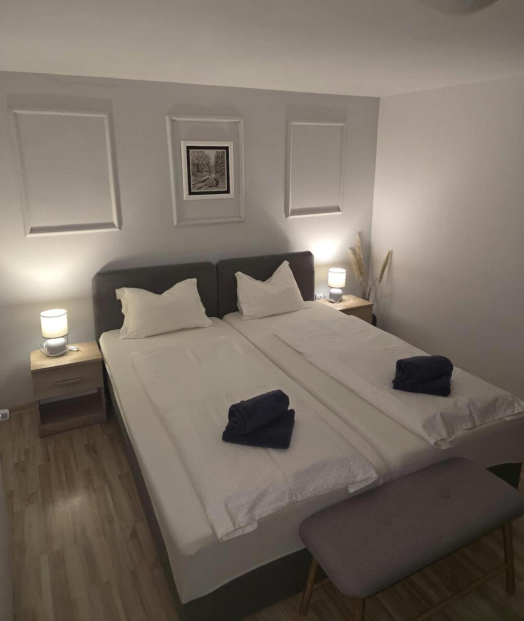 Apartmani Baotic Zupanja Luaran gambar